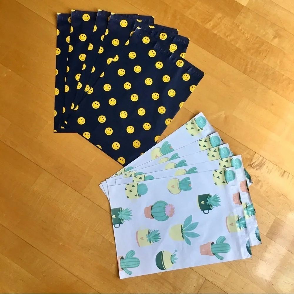 10 Count - Variety Bundle of 10 x 13 Polymailers (SMILEYS + CACTUS)